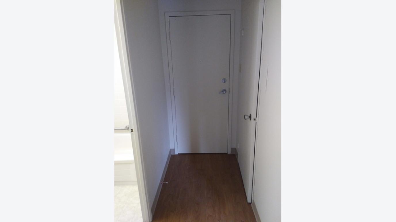Entryway view