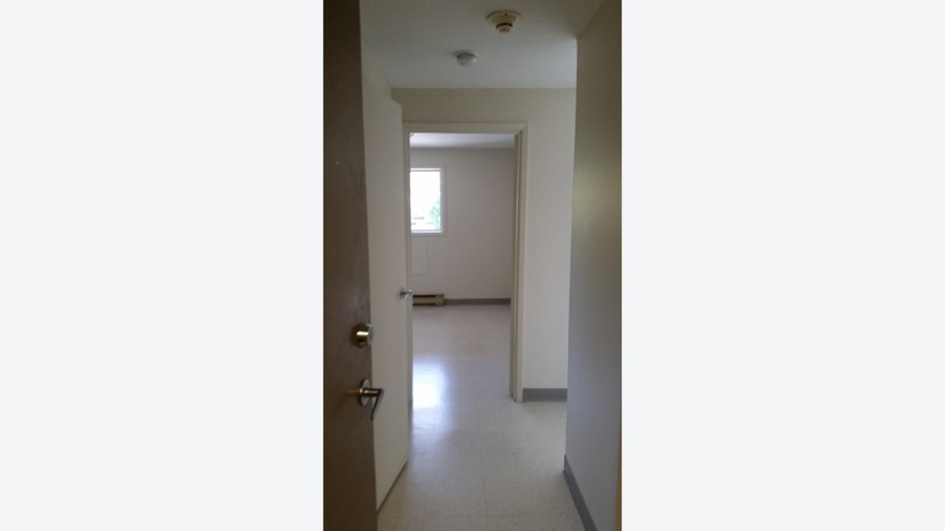 Entryway view