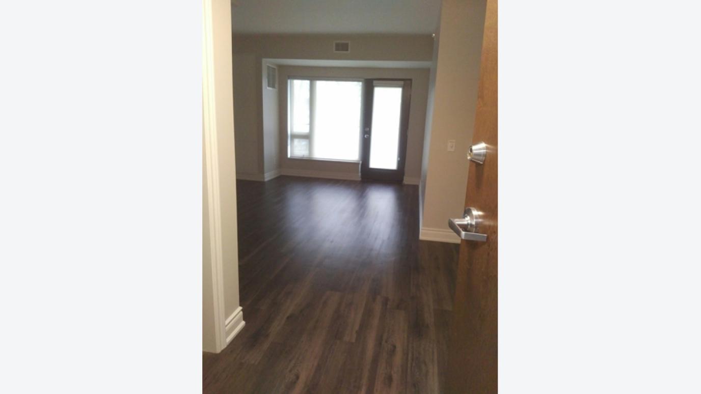 Entryway view